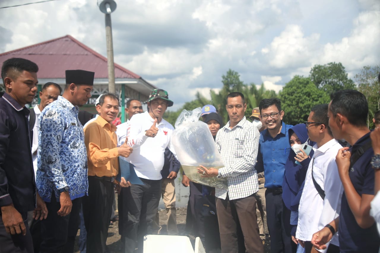 Bantu Bibit Kakap Putih, Bupati: Target Awal Bagaimana Masyarakat Bisa Beli dengan Harga Terjangkau