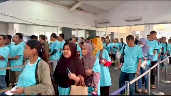 KJRI Johor Bahru Pulangkan 90 PMI Ilegal dari Malaysia Lewat Pelabuhan Dumai